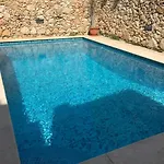 Ta' Manwel * نادور